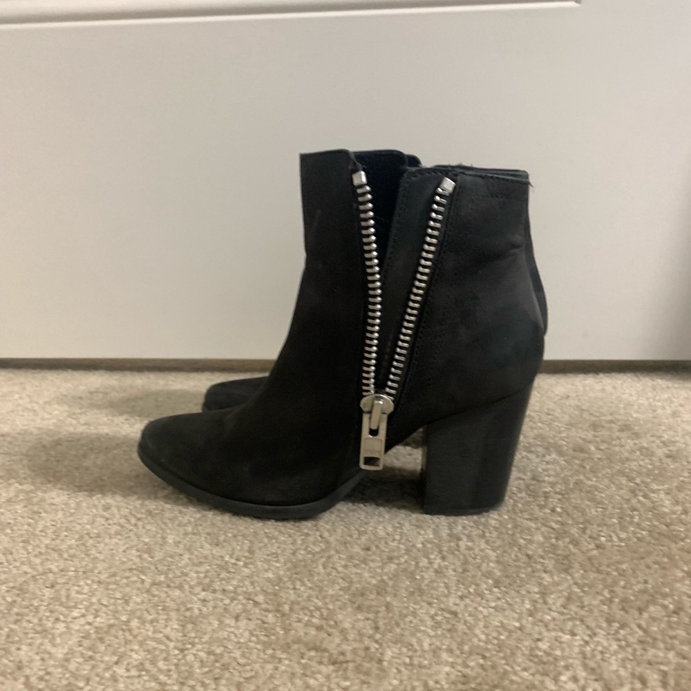 Shoe mint black ankle booties size 7